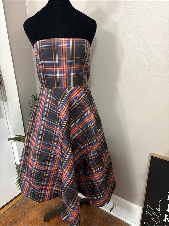 J. Crew Factory Dresses & Skirts - NWT Vintage J.Crew Silk Taffeta Tartan Strapless Holiday 2006 Dress - Size 2